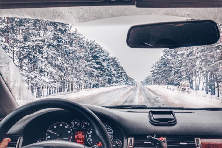 Як завести та прогріти авто взимку: корисні поради водіям