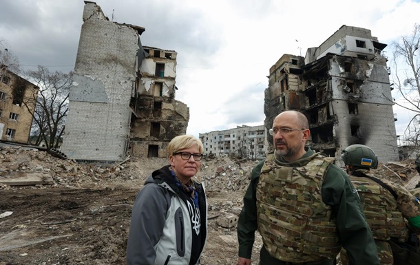 Шмигаль показав прем єр-міністру Литви зруйновану Бородянку