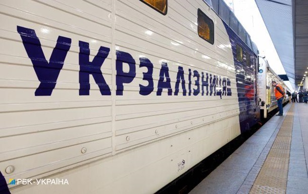 У Львові відновили роботу залізничного вокзалу після атаки на місто