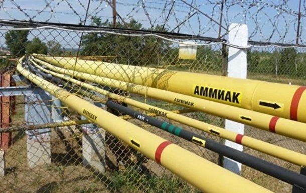 Через обстріл на Донбасі пошкоджено аміакопровід