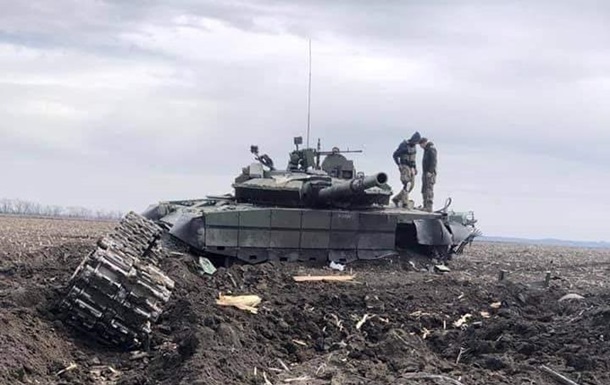 Розвідка оприлюднила втрати танкової армії РФ