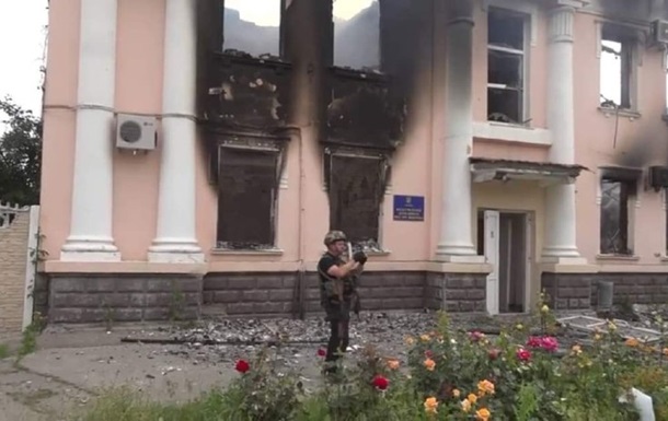 Окупанти обстріляли пекарню та зруйнували понад 20 будинків на Луганщині