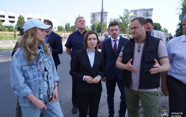 Президент Молдови відвідала Бородянку, Бучу та Ірпінь