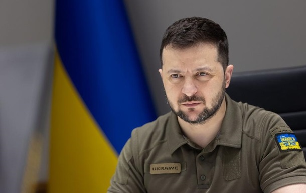 Зеленський просить українців розповідати про успіхи армії