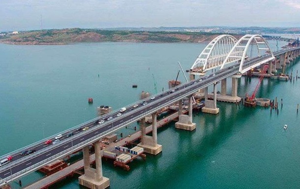 На Кримському мосту рекордний трафік