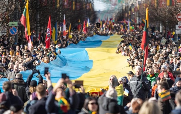 Підтримка Незалежності України зросла майже до 100% - соцопитування