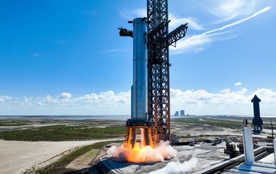 SpaceX провела успішні випробування прискорювача для ракети Starship
