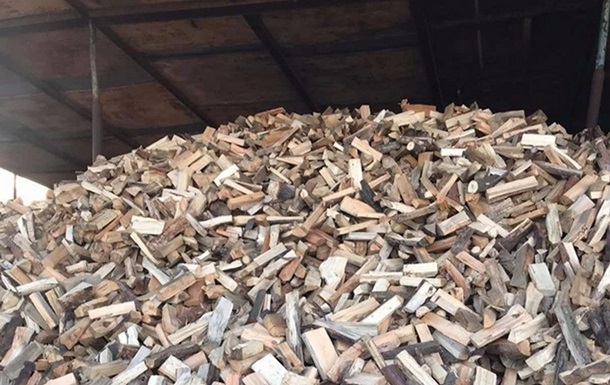 В Україні рекордними темпами заготовляють дрова