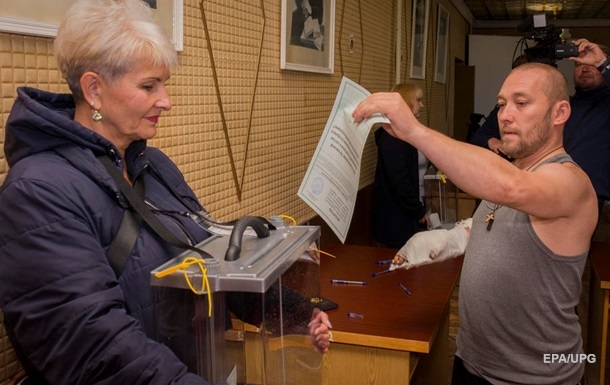 РФ імітує  референдуми  Масовка та автомати