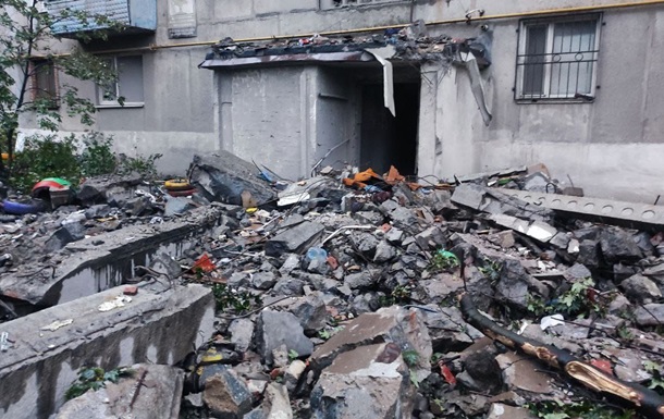 Ракета РФ влучила у житловий будинок в Торецьку, є постраждалий