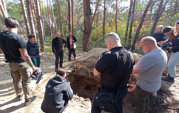 На Харківщині окупанти кинули зв язаних чоловіків у чотириметрову яму