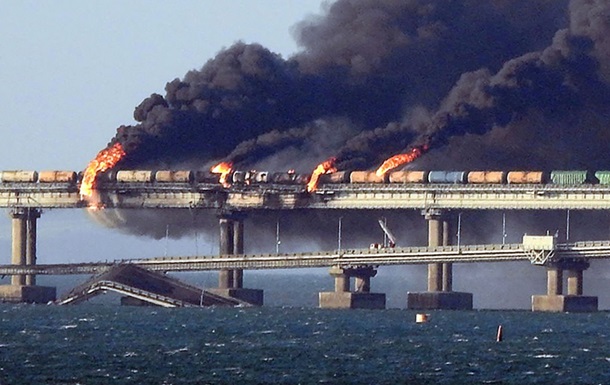 Нейросеть Midjourney показала власне бачення вибуху на Кримському мосту