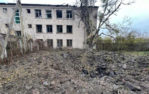 Окупанти вдарили ракетами по школі у Запорізькій області