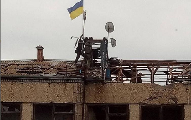 Українські військові встановили прапор у ще одному селі на Херсонщині