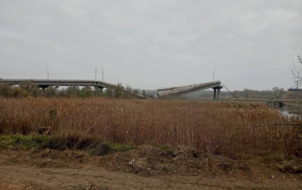 На Херсонщині окупанти підірвали п ять мостів - депутат