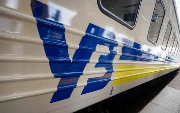 На Сумщині відновлено рух поїздів після обстрілу залізниці