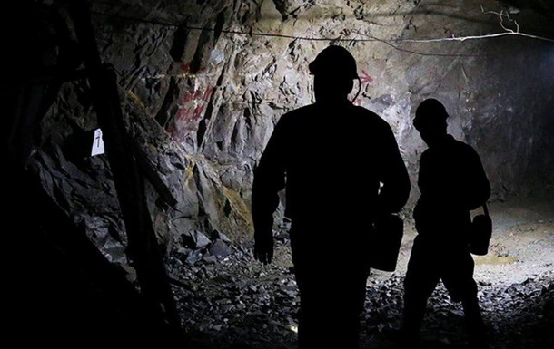 У Павлограді під землею застрягли до 700 шахтарів