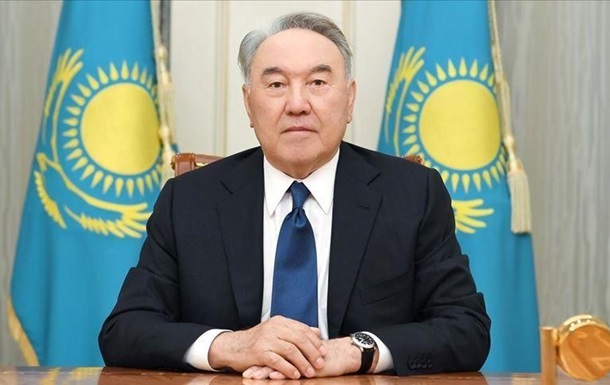 Екс-главі Казахстана Назарбаєву провели операцію на серці
