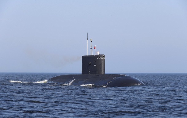 РФ вивела в Чорне море три ракетні підводні човни - СтратКом