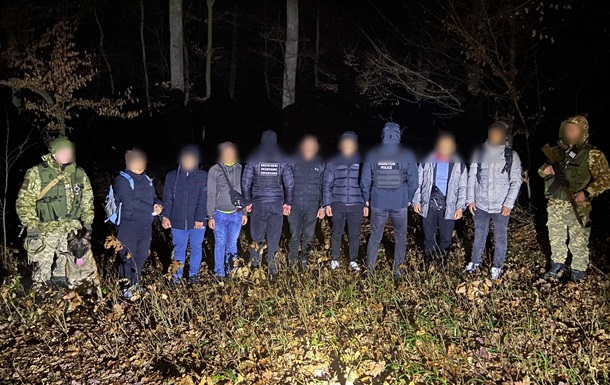 Семеро іноземців намагалися нелегально перейти українсько-словацький кордон