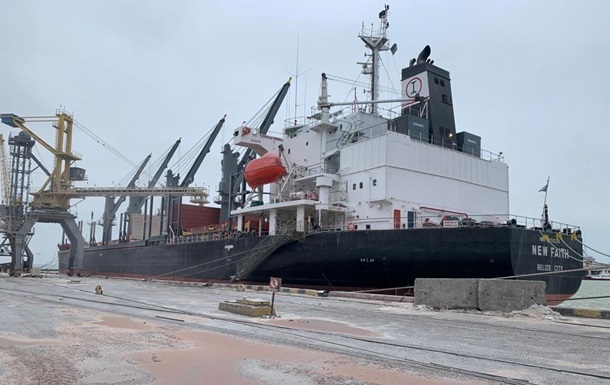 Україна відправила шість кораблів із зерном за два дні