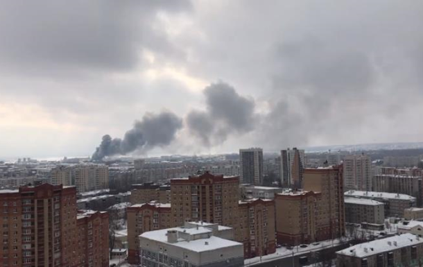 На складі гуми у Казані сталася пожежа