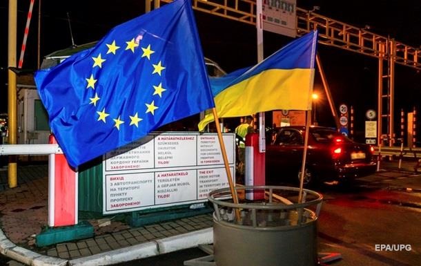 Більшість українців пов язують майбутнє країни з Європою - опитування