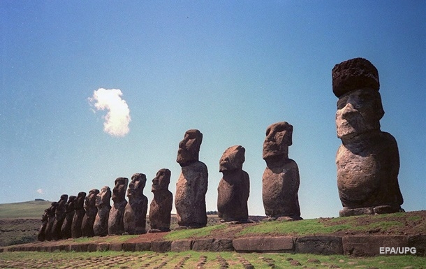 На острові Пасхи знайшли нового кам яного ідола моаї