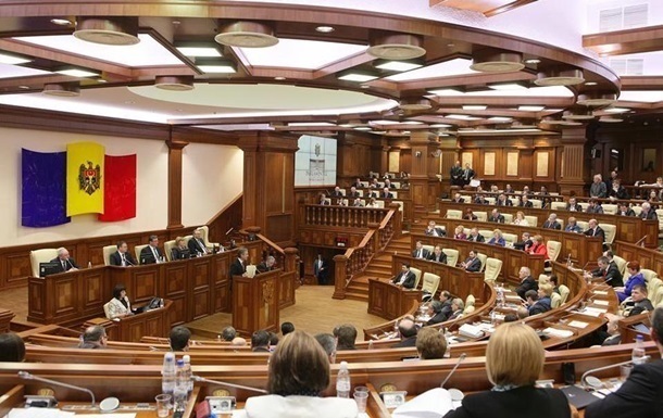 Парламент Молдови затвердив нову назву держмови