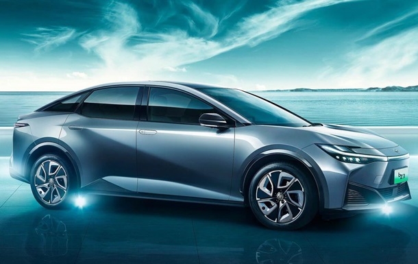 Toyota розпочала виробництво нового електромобіля