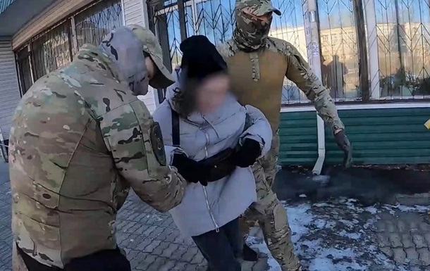 У російському Хабаровську заарештували жінку за  переказ грошей ЗСУ 