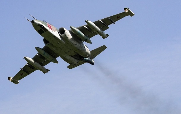 Українські військові із ПЗРК Перун збили російський Су-25