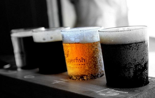 Вчені розповіли про вплив ємностей на свіжість пива