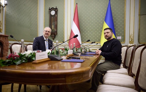 Зеленський та президент Латвії зустрілися у Львові