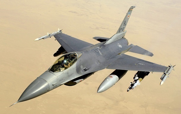 Кулеба пояснив, що необхідно для постачання F-16