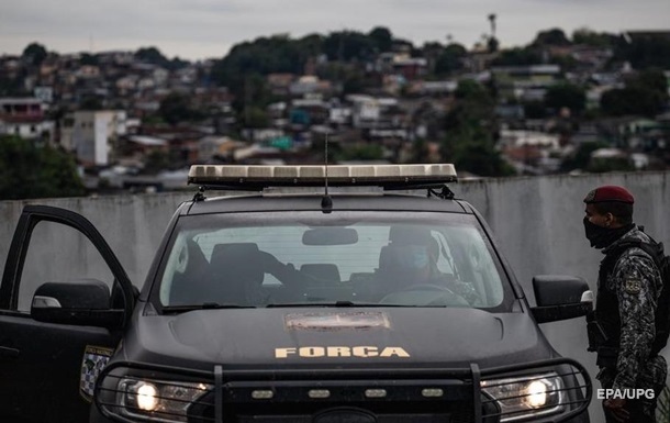 У Бразилії чоловік вбив сокирою чотирьох дітей у дитячому садку