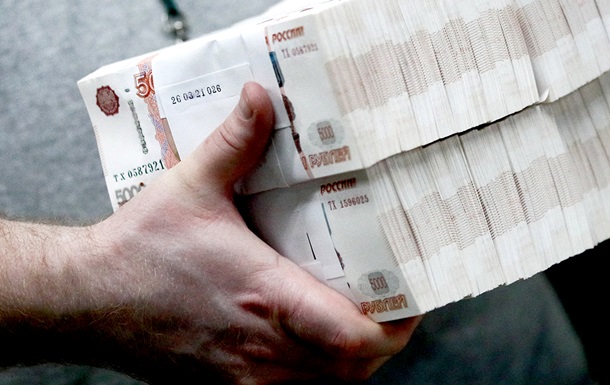 Вихід іноземного бізнесу з РФ обвалює курс рубля – ЗМІ