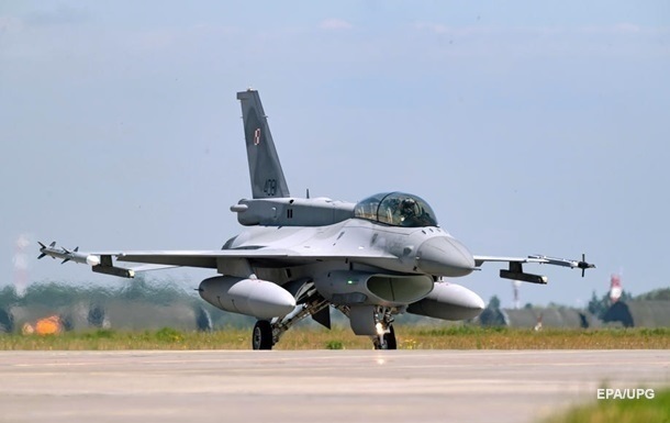 Данія готова навчати українських пілотів на F-16