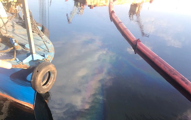Сухий лиман на Одещині забруднено нафтопродуктами