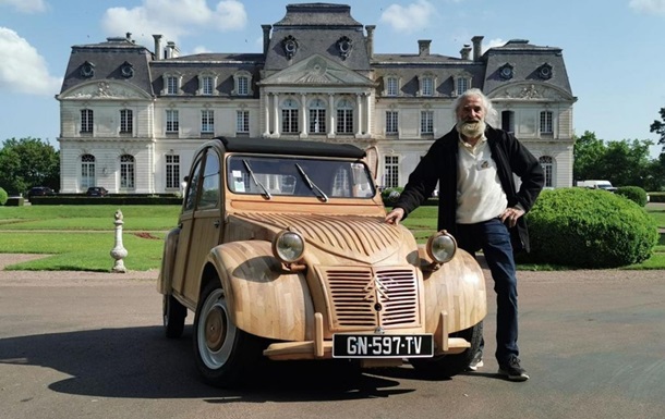 У світі з явилося повністю дерев яне авто