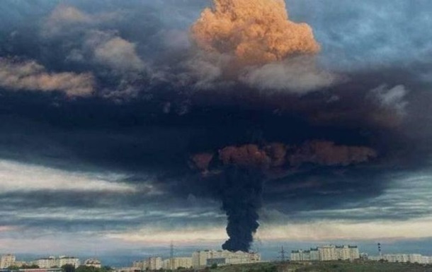 З явилися супутникові фото після пожежі під Таманню і в Севастополі