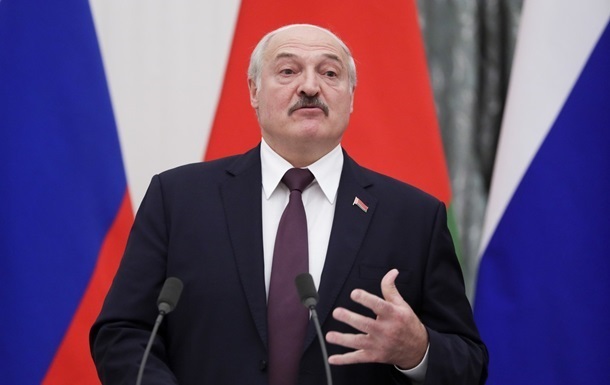 Лукашенко доручив розробити  алгоритм застосування  ядерної зброї Росії
