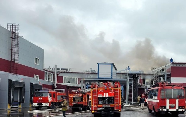 У російському Тольятті сталася велика пожежа