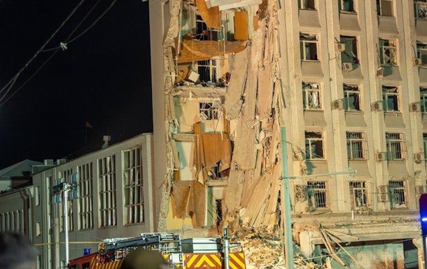 Окупанти втретє намагалися поцілити у порожню будівлю СБУ в Дніпрі - мер