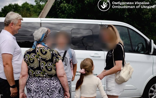 Україні вдалося повернути з окупованої території двох дівчаток