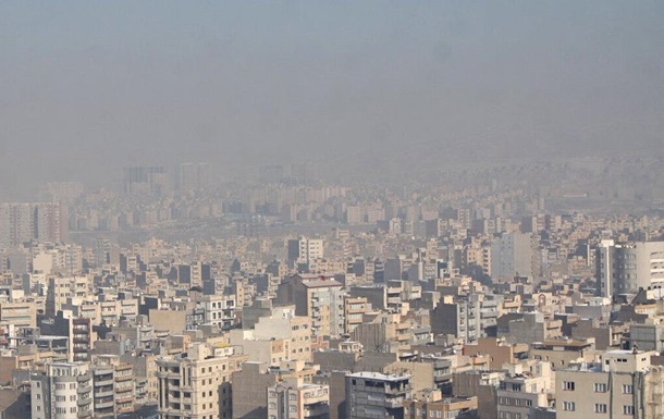 В Ірані вирує піщана буря: постраждали майже 500 людей 