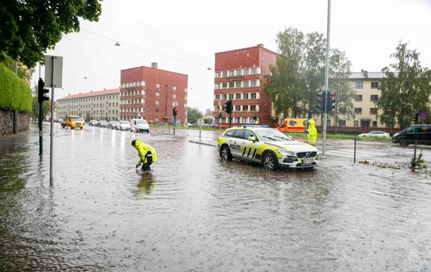Через шторм у Норвегії евакуювали тисячі людей