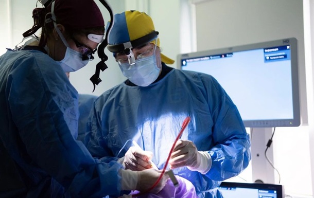 Хірурги із США безкоштовно проведуть пластичні операції українським бійцям