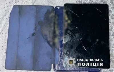 На Харківщині загинула 11-річна дівчинка: у неї в руках вибухнув планшет