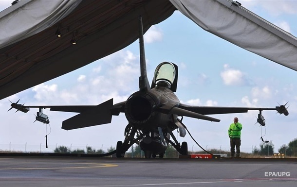 Україна отримає до шести данських F-16 до кінця року